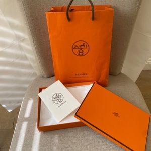 HERMES box, ribbon and shopping bag set